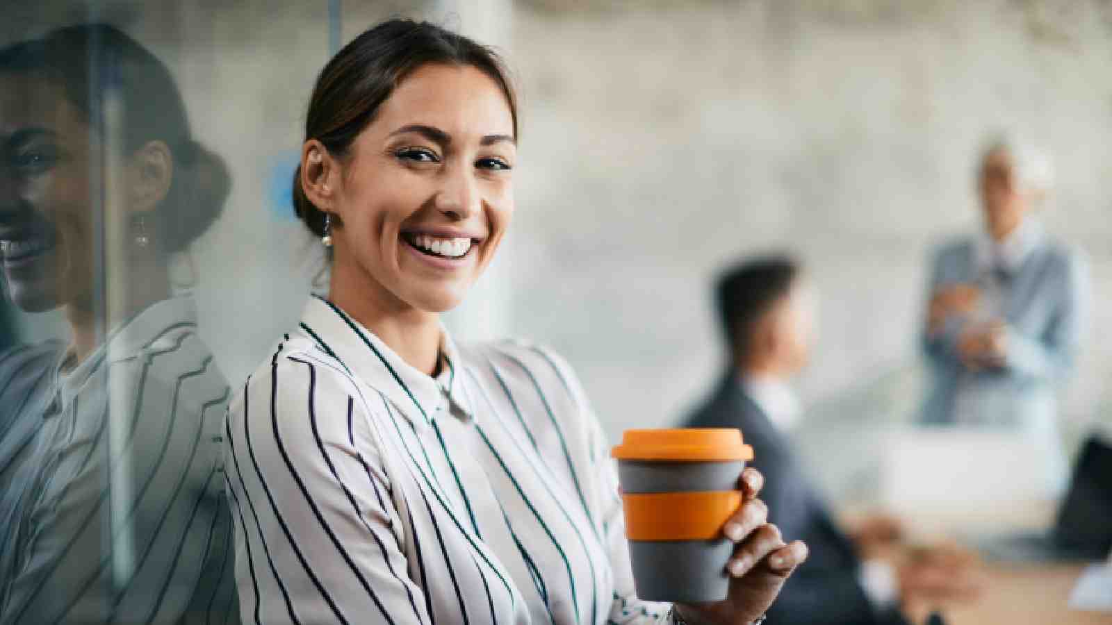 How to stay happy at work? These 10 tips can help you