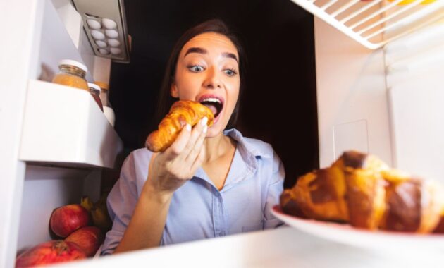 How to avoid midnight cravings: 7 diet and lifestyle tips