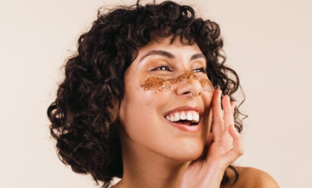 5 best face scrubs for blackheads to get clean and clear skin