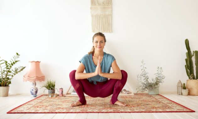 Know the benefits of Malasana or Garland pose