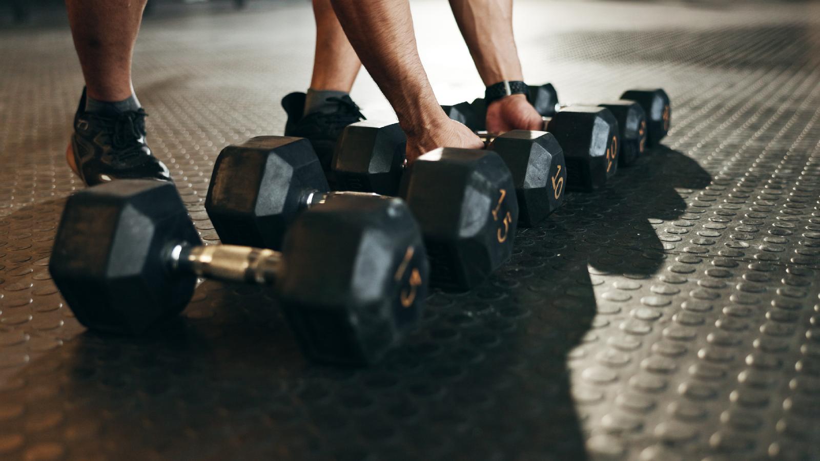 Best iron dumbbells: 5 top picks to gain strong muscles