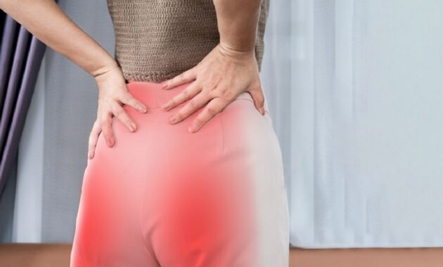 8 stretches to help ease sciatica pain