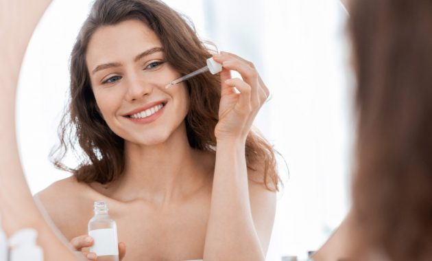 Glycolic acid vs salicylic acid: Which one is better for skin?