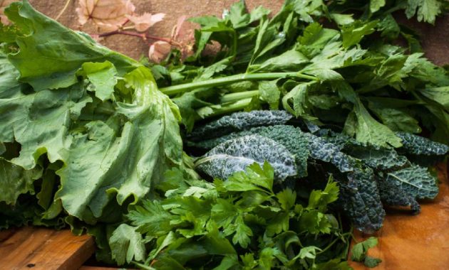 Kale for hair growth: Benefits and uses