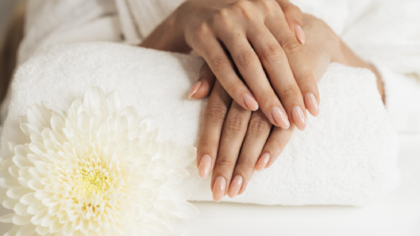 How to keep your nails clean: Tips for fingernails and toenails