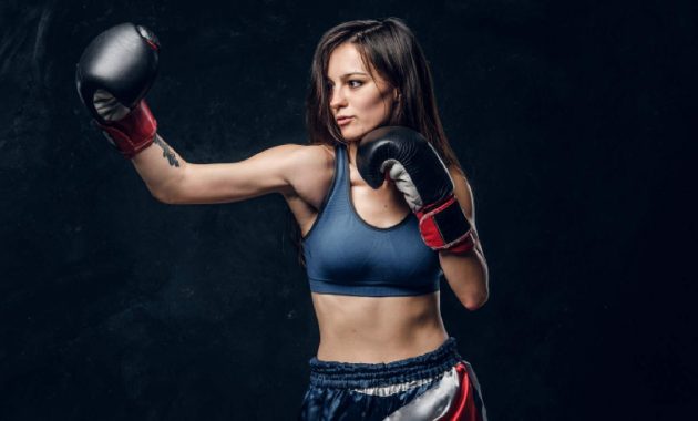 Kickboxing to tone thighs: Benefits and tips