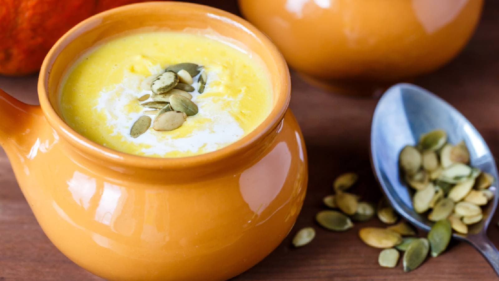 Pumpkin seeds with curd: Benefits and recipe