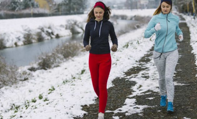 Running in cold weather: Benefits and tips